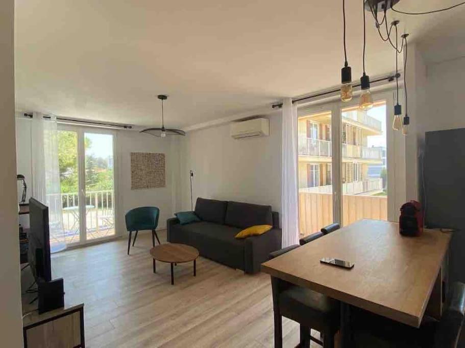 Apartament Grand T2 53M2, Proche Plages Et Port , Parking . La Ciotat Zewnętrze zdjęcie